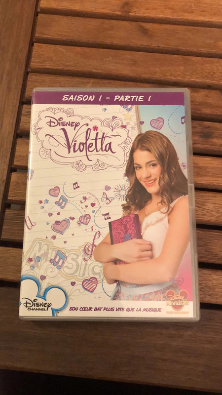 micro delen ik heb dorst DVD Violetta - Vinted