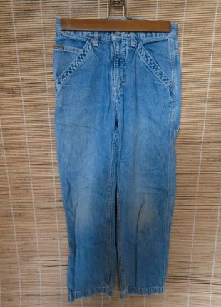 Jean bleu Calvin Klein 10 ans, marque: Calvin Klein, état: Très bon état, taille: 10 ans / 140 cm, 10,00 €, 11,20 € Protection acheteurs incluse