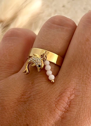 Bague ajustable dorée fine acier inoxydable breloques/charms dauphin strass et perles, merk: Boutique Parisienne, staat: Heel goed, maat: Aanpasbaar, € 19,00, € 20,65 inclusief Kopersbescherming Pro