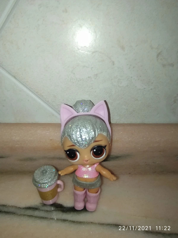 Series 2 kitty 2024 queen