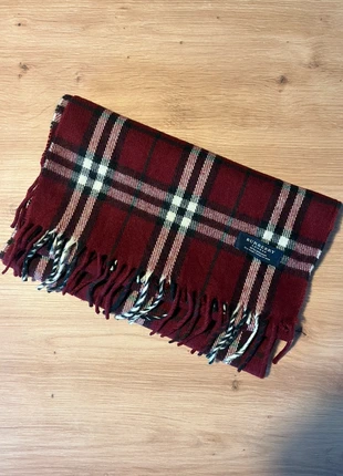 Écharpe Burberry, brand: Burberry, condition: New without tags, €50.00, €53.20 includes Buyer Protection