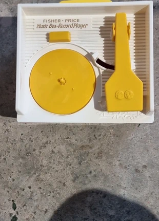 Platine musicbox, merk: Fisher Price, staat: Heel goed, maat: 12-18 maanden / 80 cm, € 10,00, € 11,20 inclusief Kopersbescherming
