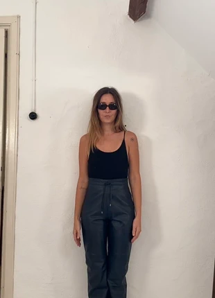 Leren donkerblauwe broek, merk: Vintage, staat: Heel goed, maat: XS / 34 / 6, € 55,00, € 58,45 inclusief Kopersbescherming