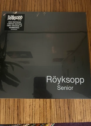 Senior by Röyksopp, état: Neuf avec étiquette, 43,99 €, 46,89 € Protection acheteurs (Pro) incluse