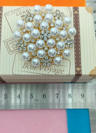 Broche, marque: Montre.fr, état: Très bon état, 5,00 €, 5,95 € Protection acheteurs (Pro) incluse