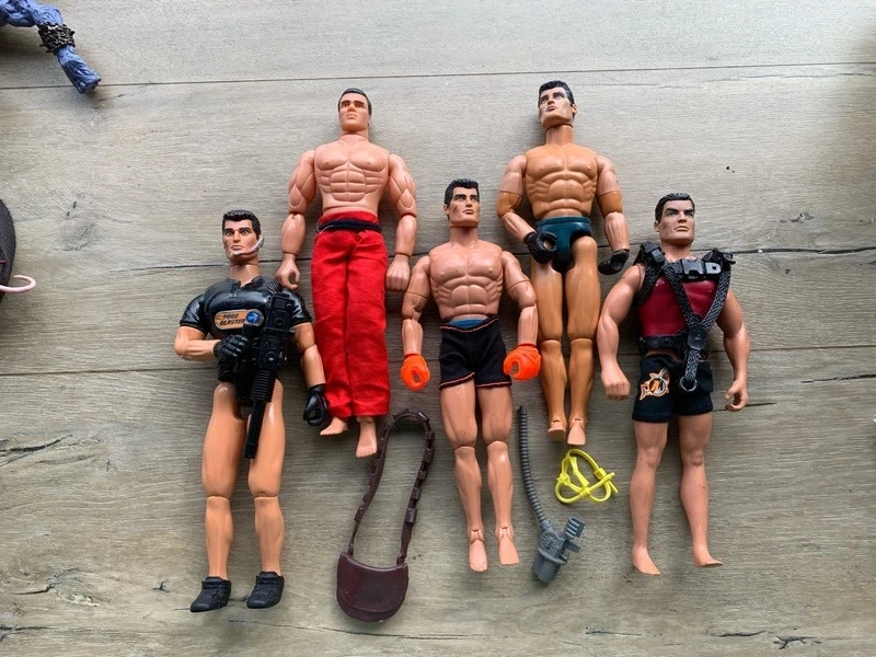 Gros lot d action man (sauf 1) accessoires
