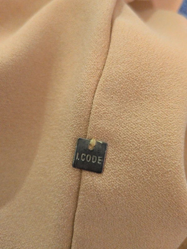 Haut I.Code – Taille 34/36 – Neuf avec étiquette - photo numéro 4