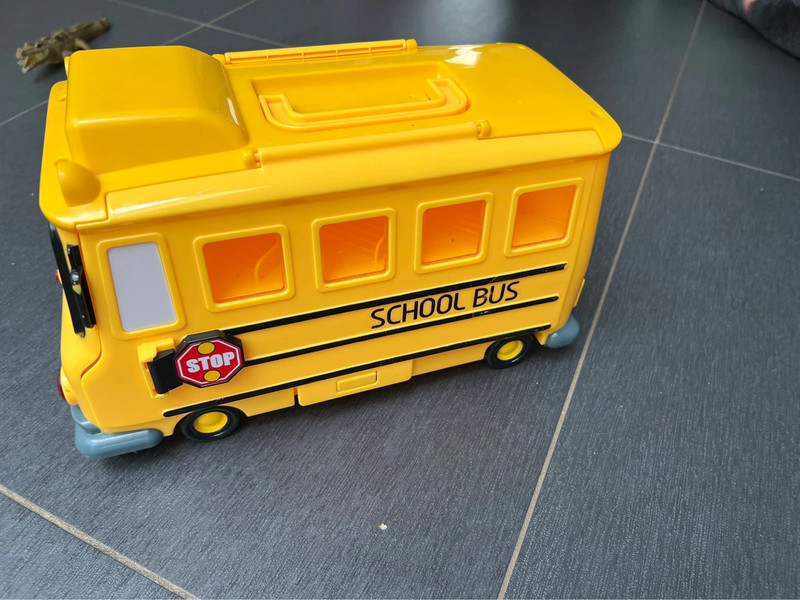Robocar poli bus jaune Vinted