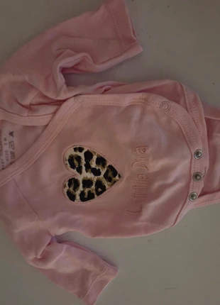 Omslag romper, marque: Anders, état: Très bon état, taille: 1-3 mois / 56 cm, 3,00 €, 3,85 € Protection acheteurs incluse