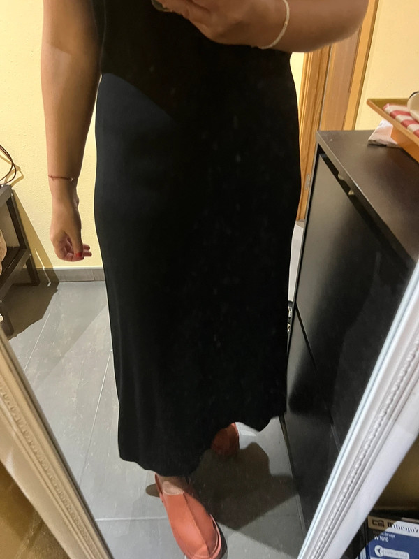 Vestido midi negro de Zara 4