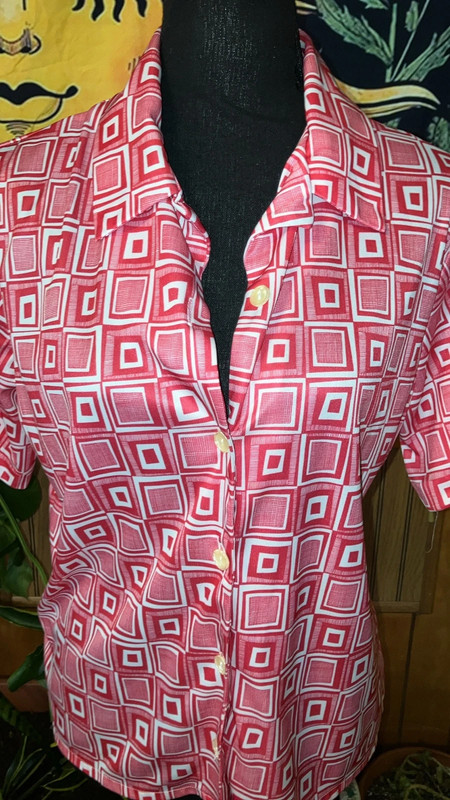 Vintage red large polyester geometric short sleeve button up blousd 2