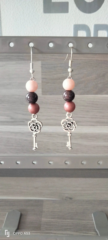 Boucles d'oreilles fait main perles + clés 1