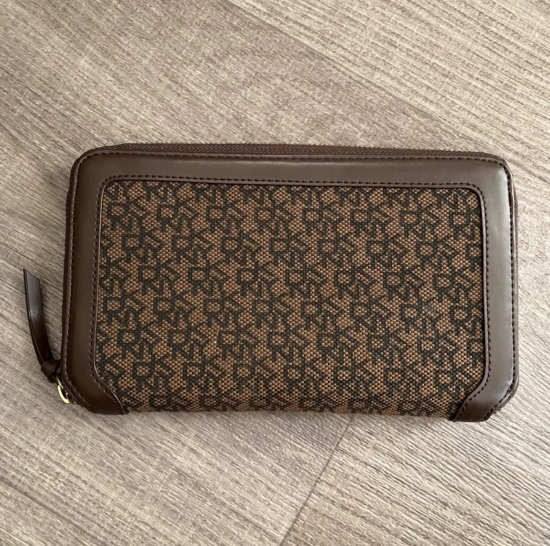 House of clearance fraser dkny purse