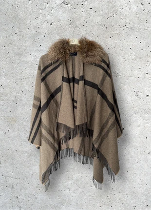 Archive Burberry Vintage 90s-Y2K Poncho / Mantella Tartan Burberry Beige / Nera, brand: Burberry, condizioni: Ottime, taglia: Taglia unica, €135.00, €142.45 include la Protezione acquisti