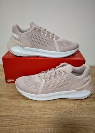 Sneakers Puma taglia 42 nuove mai indossate, brand: Puma, condizioni: Nuovo con cartellino, taglia: 42, €35.00, €37.45 include la Protezione acquisti Pro