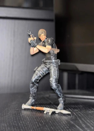 Leon Kennedy - NECA Figure - Resident Evil, marca: NECA, estado: Muy bueno, tamaño: Talla única, 30,00 €, 32,20 € Protección al comprador incluida