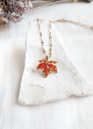 Collier feuille d'érable orange en acier inoxydable doré, marque: Erable, état: Très bon état, 13,00 €, 14,35 € Protection acheteurs (Pro) incluse