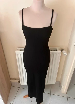 Robe longue côtelée, noire Newlook, marque: New Look, état: Neuf avec étiquette, taille: S / 36 / 8, 15,00 €, 16,45 € Protection acheteurs incluse