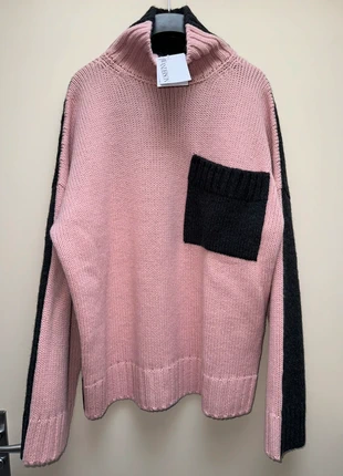 J.W. Anderson Alpaca Wool Turtleneck Unisex Sweater | Knitted Pullover w/ Patch Pocket FW24, merk: J.W. Anderson, staat: Nieuw met prijskaartje, maat: M, € 319,90, € 336,60 inclusief Kopersbescherming Pro