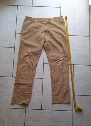 velvet trousers, marque: United Colors of Benetton, état: Neuf sans étiquette, taille: M, 3,00 €, 3,85 € Protection acheteurs incluse