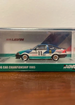 Toyota AE86 JTCC 1985 1/64, marke: Inno64, zustand: Neu, größe: Einheitsgröße, 15,00 €, 16,45 € inklusive Vinted-Käuferschutz
