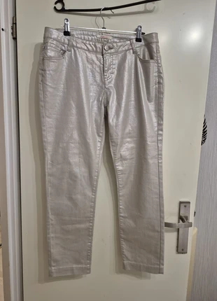Pantalon écru nacré Camaïeu, marke: Camaïeu, zustand: Sehr gut, größe: XL / 42 / 14, 5,00 €, 5,95 € inklusive Vinted-Käuferschutz