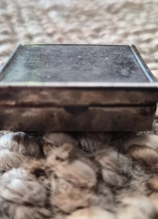 Toute petite boîte ancienne, marque: ancien, état: Bon état, 4,00 €, 4,90 € Protection acheteurs incluse