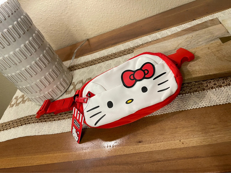 Hello Kitty belt bag 5