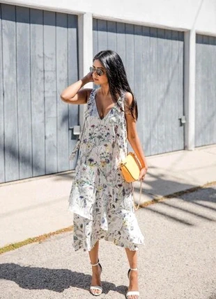 H&M Robe longue fleurie 36, marque: H&M, état: Très bon état, taille: S / 36 / 8, 15,00 €, 16,45 € Protection acheteurs incluse