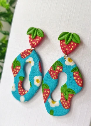 Boucles d'oreilles motif Fraises, brand: FIMO, condition: New without tags, €9.00, €10.15 includes Buyer Protection Pro