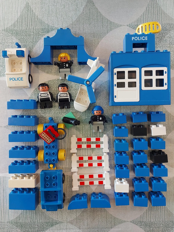 LEGO Duplo police station vintage 1
