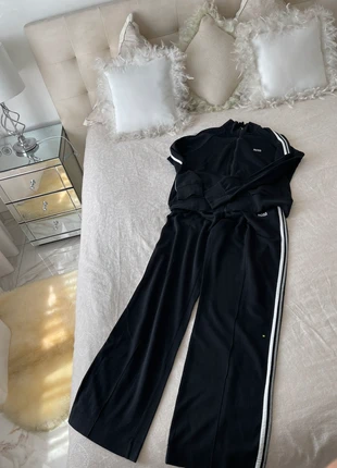 Survêtement Hugo Boss, marque: Hugo Boss, état: Très bon état, taille: L, 50,00 €, 53,20 € Protection acheteurs incluse