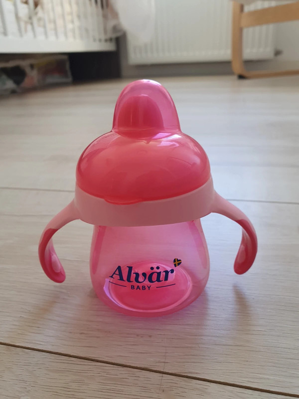 Tasse anti fuite neuf - Baby one