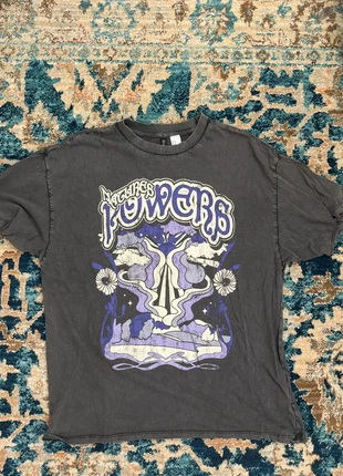 H&M Divided Graphic Tee - Charcoal Grey, marca: H&M, estado: Bom, tamanho: XS, €5.00, €5.95 inclui Proteção do Comprador