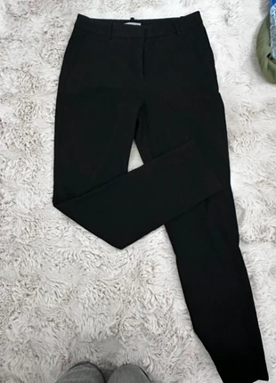 Pantalon 3/4 H&M, marque: H&M, état: Très bon état, taille: S / 36 / 8, 9,00 €, 10,15 € Protection acheteurs incluse