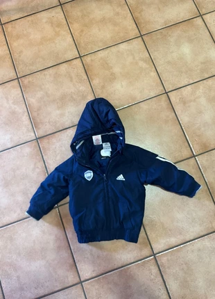 Giubotto Adidas 18/24mesi, marca: adidas, estado: Novo sem etiquetas, tamanho: 18-24 meses / 86 cm, €20.00, €21.70 inclui Proteção do Comprador