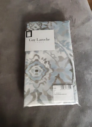 Funda cuadrada Guay Laroche Paris, marque: Guy Laroche, état: Neuf avec étiquette, taille: 65 x 65 cm, 8,50 €, 9,63 € Protection acheteurs incluse