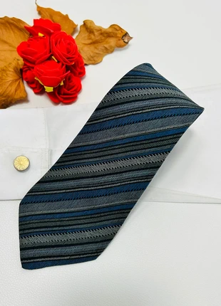 Cravate Vinrage Bernard Chaix Paris - soie rayure gris bleu - made in France - 9 cm - très bon état, marque: bernard chaix, état: Très bon état, 22,00 €, 23,80 € Protection acheteurs (Pro) incluse