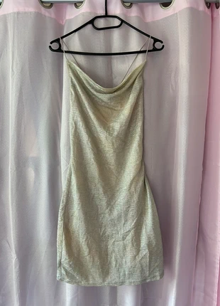 Robe col bénitier à paillettes, marke: H&M, zustand: Sehr gut, größe: S / 36 / 8, 5,00 €, 5,95 € inklusive Vinted-Käuferschutz