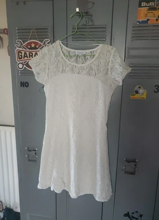 Robe patineuse crème tout en dentelle taille 40, marque: Yessica, état: Très bon état, taille: L / 40 / 12, 6,00 €, 7,00 € Protection acheteurs incluse