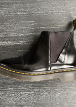 Dr martens chelsea boots 2025 bianca