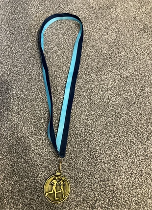 Kingston 10k 2015 medal, brand: 10k, condition: Very good, £1.50, £2.28 includes Buyer Protection