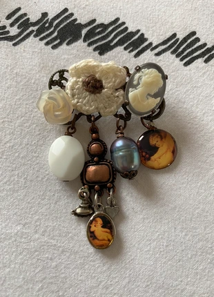 Broche ange camée perle, état: Très bon état, 12,00 €, 13,30 € Protection acheteurs incluse