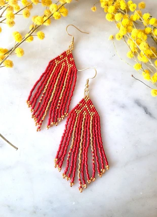 Boucles d'oreilles perles de rocaille rouges et blanches à franges, marca: Fait Main, estado: Novo com etiquetas, €30.00, €32.20 inclui Proteção do Comprador