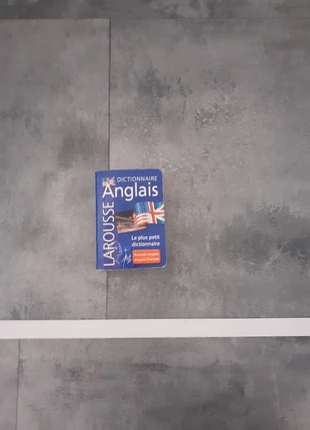 Dictionnaire Anglais mini, marke: Larousse, zustand: Gut, 1,00 €, 1,75 € inklusive Vinted-Käuferschutz