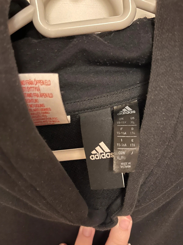 Adidas hoodie sort 4