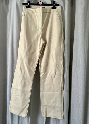 Pantalon en cuir beige Primark, marca: Primark, estado: Bom, tamanho: L / 40 / 12, €5.00, €5.95 inclui Proteção do Comprador