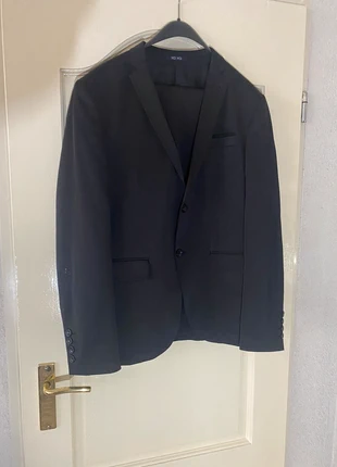 Heren pak, merk: MCR, staat: Heel goed, maat: 52, € 12,00, € 13,30 inclusief Kopersbescherming