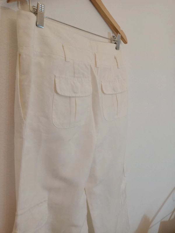 Pantalón cargo blanco 🤍 de Sfera 2