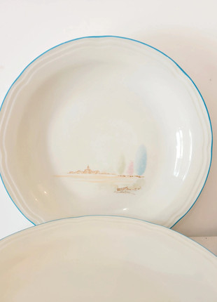 Duo jolies assiettes creuses douces, marque: Made In Spain, état: Très bon état, 7,00 €, 8,05 € Protection acheteurs incluse